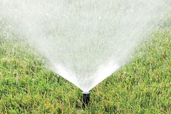 Riego de áreas verdes